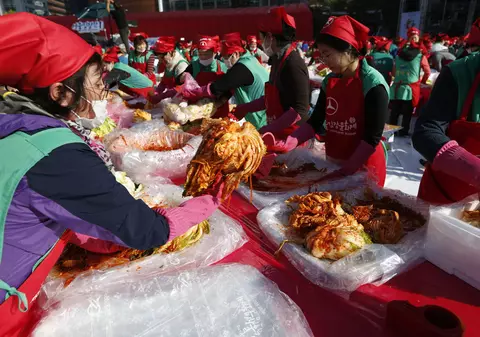 Război culinar între Coreea de Sud și China pentru kimchi, unul dintre cele mai populare feluri de mâncare