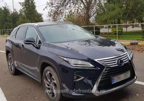 Un șofer român a încercat să treacă prin Vama Albița cu un Lexus furat de 50.000 de euro, dar a rămas fără el
