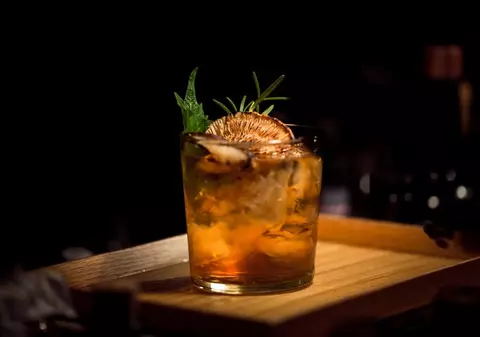 (Publicitate) Cocktailuri potrivite pentru sezonul rece