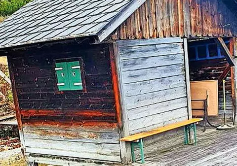Un român a plătit 775.000 de euro pe o baracă din Austria. Motivul pentru care a oferit suma uriașă