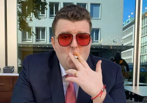 Detalii din ancheta care îl vizează pe Victor Micula: îl suna noaptea pe șeful IPJ Bihor să-l certe că „mascații” au avut „curajul” să-l oprească în trafic