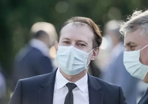 Ne grăbim să nu dezvoltăm educația. Despre prioritățile unui guvern instalat pe genunchi