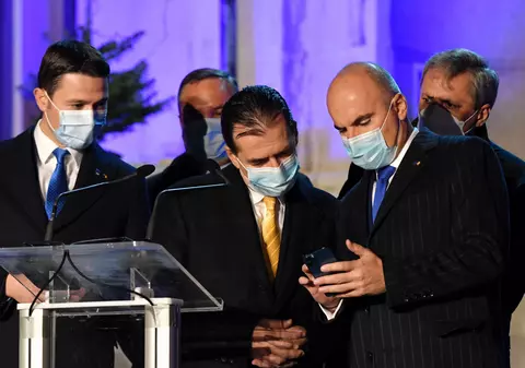 Ce le transmitea aseară Rareș Bogdan liderilor UDMR. Acum liberalii au nevoie de voturile maghiarilor pentru a rămâne la guvernare