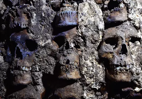 VIDEO. Turn format din cranii umane, descoperit în capitala Mexicului. Printre cei uciși se aflau și copii