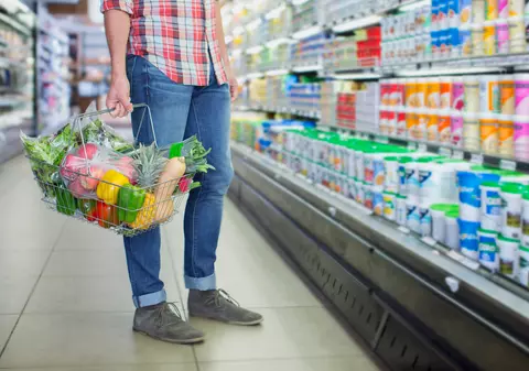 Țara în care bărbații și femeile vor merge în zile diferite la cumpărături, ca măsură anti-COVID-19