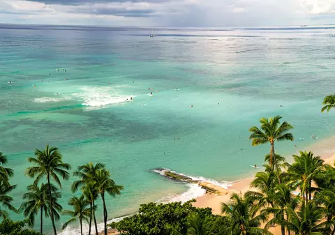 Cum poți trăi și munci într-o locație de vis. Hawaii pune la dispoziție biletele de călătorie