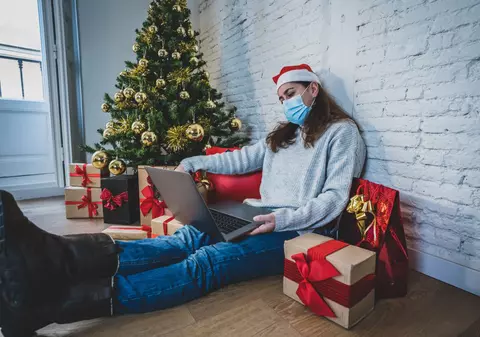 Cum să-ți petreci ziua de Crăciun în pandemie, dacă ești singur. O scriitoare americană își împărtășește experiența