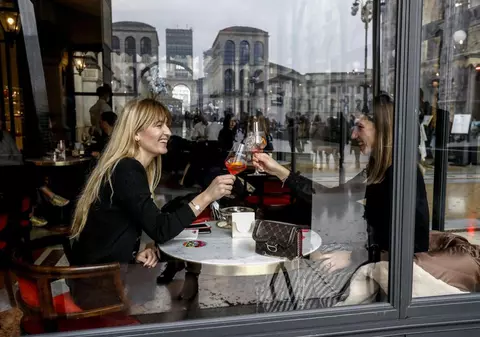 Restaurantele, cafenelele și sălile de cinema din Vâlcea  îşi pot relua activitatea cu publicul în spaţii închise