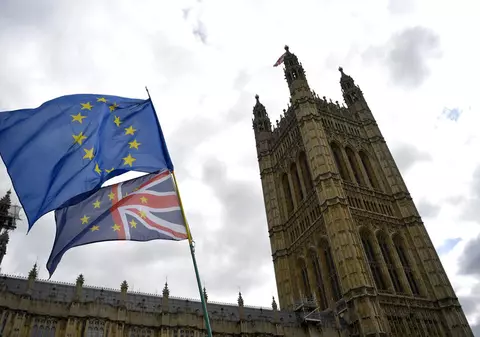 A fost aprobat Acordul Marea Britanie-UE privind relaţiile post-Brexit. Cum s-a votat în Camera Comunelor