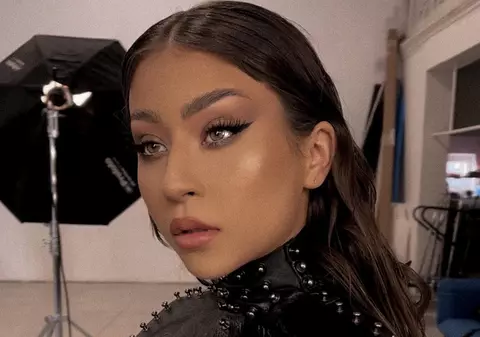 Nicole Cherry a apelat la ajutorul psihologului, pentru a depăși unele probleme. „Încerc să le accept, pentru că e normal”