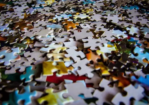 (Publicitate) Cum alegi tema potrivită pentru puzzle