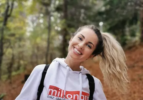 Cine este iubitul Otnielei Sandu de la „Ferma”. Cei doi au venit pentru prima oară împreună într-un platou de televiziune