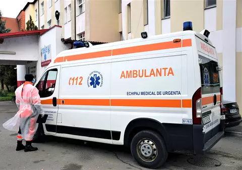 Bărbatul de 47 de ani care a murit la o zi de la vaccinare fusese imunizat cu serul AstraZeneca din lotul retras temporar. Valeriu Gheorghiță: „Nu există nicio legătură”