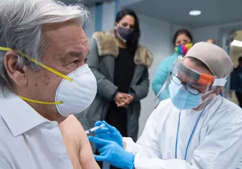 Secretarul general al ONU s-a vaccinat anti-COVID