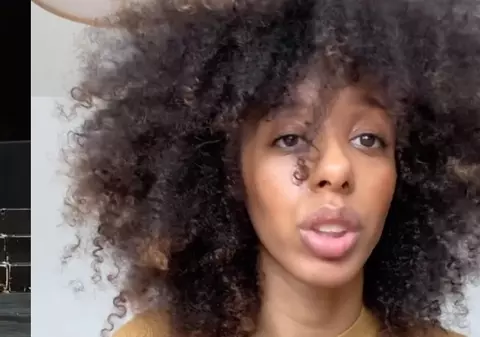 O balerină de culoare de la baletul de stat din Berlin susține că a fost hărțuită de coregrafă: "Mi s-a cerut să-mi machiez pielea în alb"