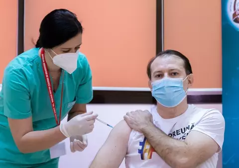 31 iulie, noua Zi Națională a Eșecului. Cifrele vaccinării sunt de partea premierului, dar două luni mai târziu