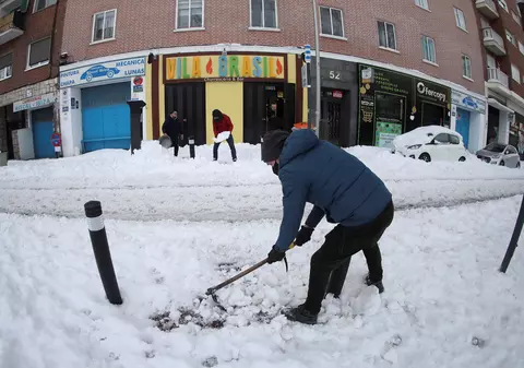 După furtuna de zăpadă care a blocat Madridul, Spania se pregătește de un frig năprasnic