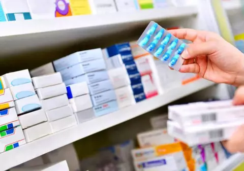 Copiii și persoanele de peste 65 de ani vor primi medicamente gratuite în Polonia