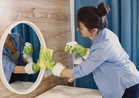 O femeie din China a fost despăgubită la divorț pentru treburile casnice. Ce sumă a primit