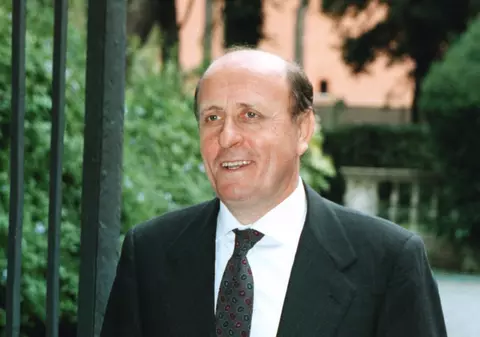 Fostul șef al Băncii Vaticanului, condamnat la aproape 9 ani de închisoare pentru delapidare și spălare de bani