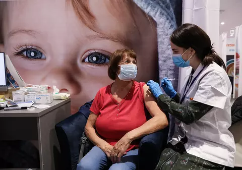 Israelul extinde imunizarea la tinerii cu vârste cuprinse între 16 și 18 ani