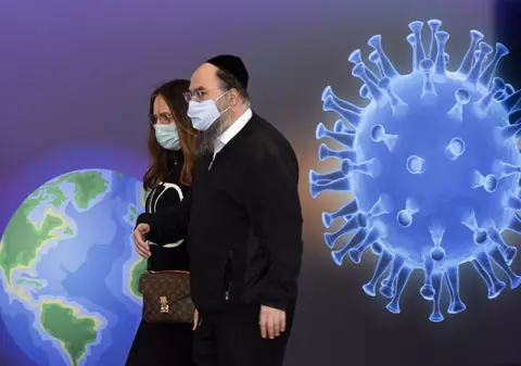 Persoanele plasate în carantină în Israel vor fi monitorizate cu brățări electronice. Ce se întâmplă cu cei care refuză