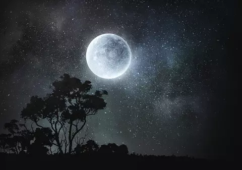 Luna plină din 19 decembrie 2021, cea mai norocoasă din această iarnă