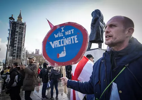 Psihiatrul Vlad Stroescu, despre mișcarea antivaccin: „«Scepticii» nu sunt, cel mai adesea, rău intenționați, ci oameni înspăimântați”