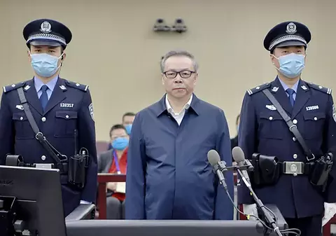 Un fost bancher din China a fost executat pentru luare de mită și poligamie. Luase 277 de milioane de dolari mită și deturnase alte 3,8 milioane