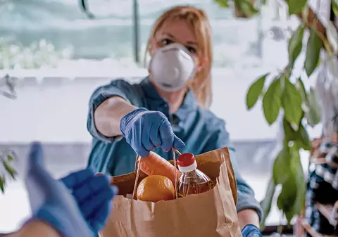 Raport european: România, pe locul al treilea la numărul de tineri implicați în proiecte de voluntariat