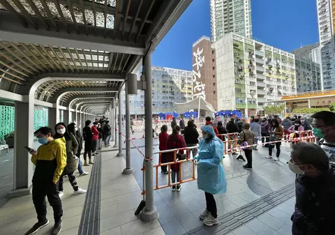 China folosește teste anale pentru persoanele cu risc ridicat de infectare cu coronavirus