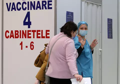 Aproape 39.000 de persoane, vaccinate anti-COVID în ultimele 24 de ore. Numărul total al celor imunizați urcă spre 700.000