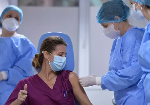 Numărul persoanelor vaccinate, în scădere. Mai puțin de 6.000 de cadre medicale au fost imunizate duminică
