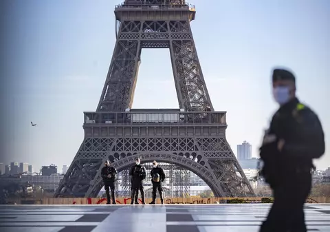 Franţa a prelungit până la 1 iunie starea de urgenţă sanitară