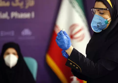 Iranul a aprobat vaccinul rusesc împotriva COVID-19. Țara intenționează și să producă Sputnik V