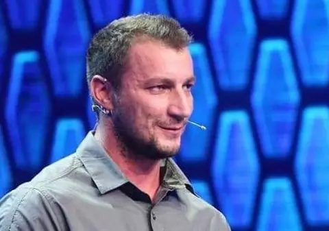 Polițistul Marian Godină, despre Diana Şoşoacă şi susținătorii ei: „De grohăit poate orice porc”