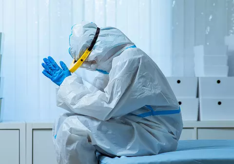 OMS avertizează că al doilea an al pandemiei ar putea fi mai mortal decât primul