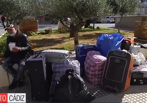 Românii dintr-un clan primesc 100.000 € ca să plece din apartamentele pe care le ocupau ilegal, în Cadiz