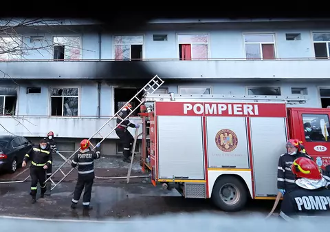 În România au murit de peste 4 ori mai mulţi oameni în două incendii decât au murit în Anglia în 4.720 de incendii