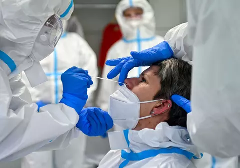 Nemulțumire în județul Timiș, aflat de două luni jumătate în scenariul roșu. „Noi testăm mai mult, rata de infectare e corectă”