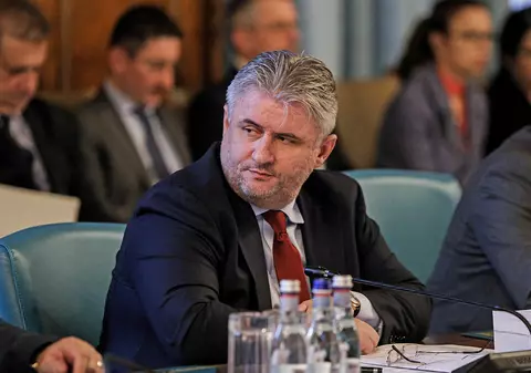 De la o firmă de „păcănele”, la multiplu secretar de stat la Transporturi. Ascensiunea domnului Dragoș Virgil Titea de la ROMATSA