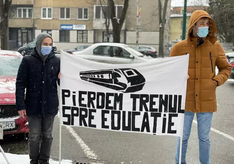 Proteste ale studenților la București și la Timișoara după pierderea gratuității pentru călătoriile cu trenul