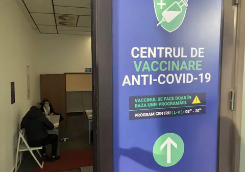 Ministerul Sănătății infirmă diagnosticul de paralizie facială la un medic vaccinat cu Pfizer, la o zi după ce a anunțat „reacția adversă rară”