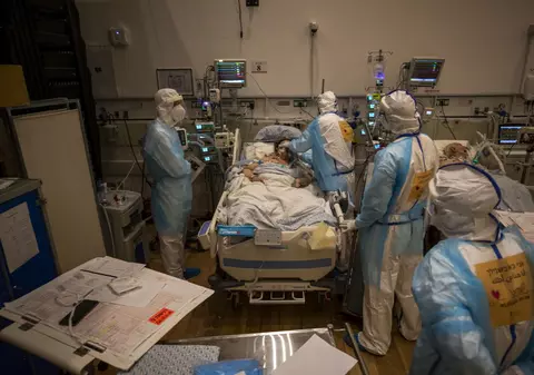 O echipă de cercetători israelieni anunță că a găsit un tratament anti-COVID cu o eficiență de 95%