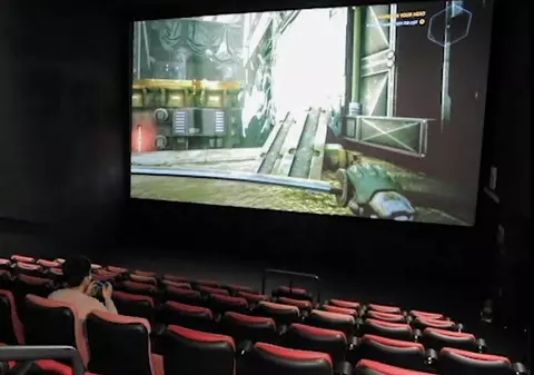 În plină pandemie de COVID, cinematografele din lume își închiriază ecranele pentru gameri pentru a-și spori veniturile