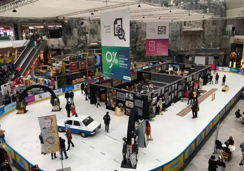 De ce s-a supărat Patriarhia pe o expoziție dintr-un mall din București și ce răspund organizatorii evenimentului: „Cei care se simt jigniți nu au simțul umorului”