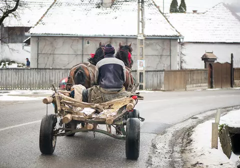 Rețeta clasică pentru reportajele despre „asistați social”: ușor de făcut, ingrediente ieftine, succesul garantat 100%. Ultimul episod, la PRO TV