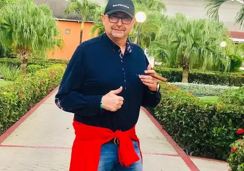 Fostul director de la Pieţe Timişoara, reținut pe Aeroportul Otopeni când voia să plece din țară. Este cercetat într-un dosar de șantaj