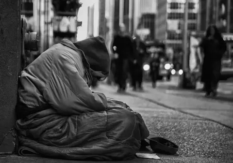 11 suceveni au murit de hipotermie, de când a dat frigul. Printre victime, oameni fără adăpost, dar și un bărbat dintr-un cămin de bătrâni