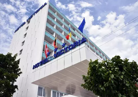 Hotel din Constanța, dat în judecată de un client din cauza mirosului de canalizare din cameră. Ce a decis instanța
